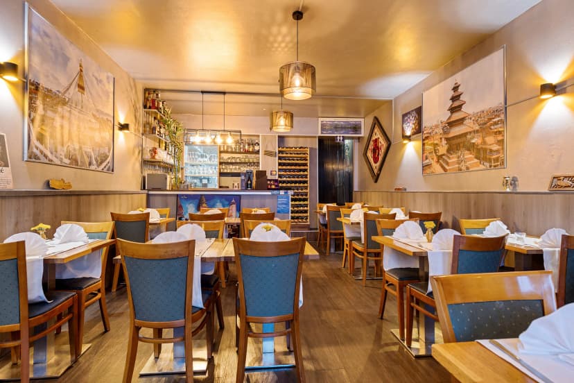 Restaurant ambiance